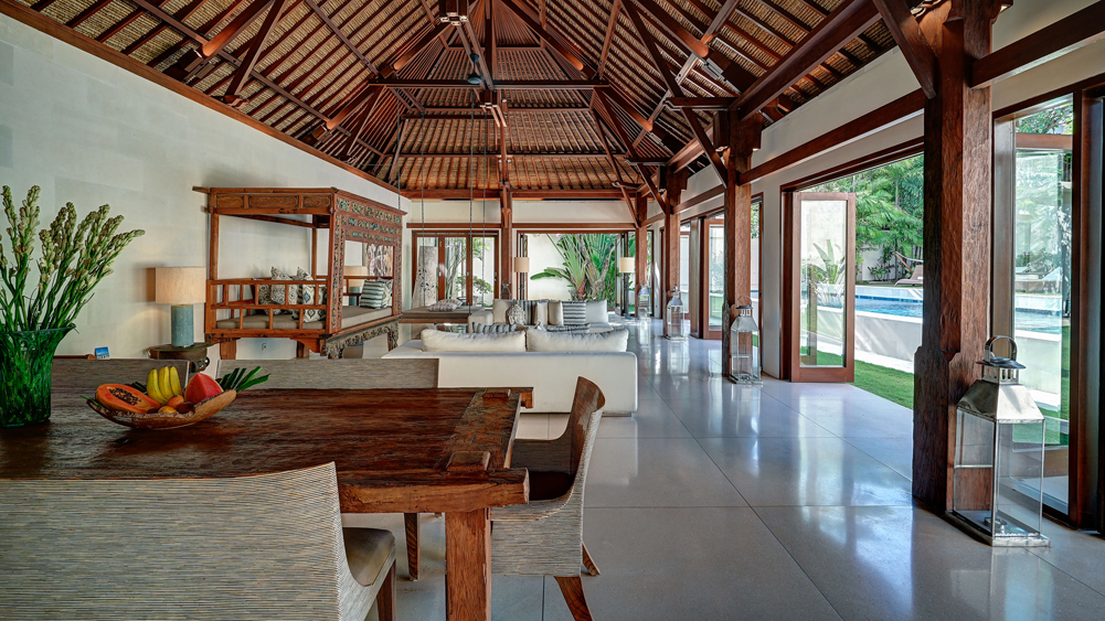 Casa Evaliza - Relaxing living and dining pavilion by the pool area and lawn